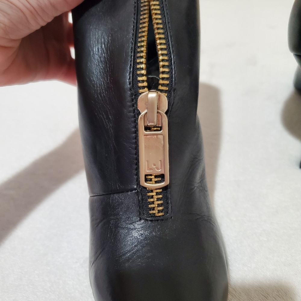 LIU JO Black Leather Ankle Boots Size 8.5 - Picture 5 of 10